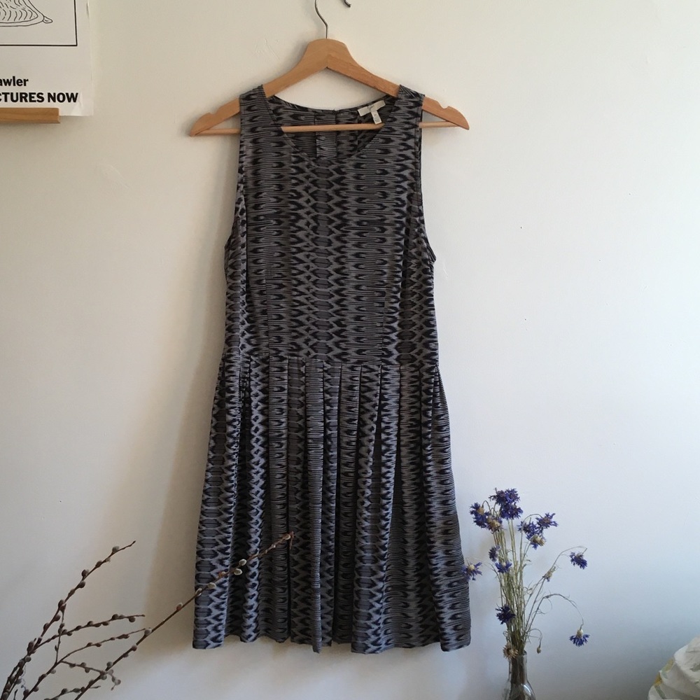 Joie Silk Tank Drop Waist Dress Navy Gray Graphic